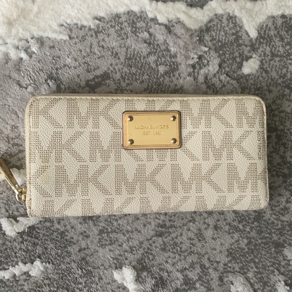Michael Kors Est. 1981 Leather Wallet - Picture 7 of 17